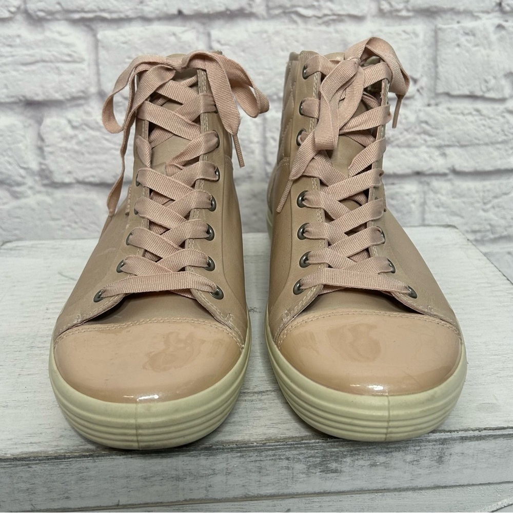 ECCO Quilted High Top Fashion Sneaker in Rose Dust - Picture 9 of 16